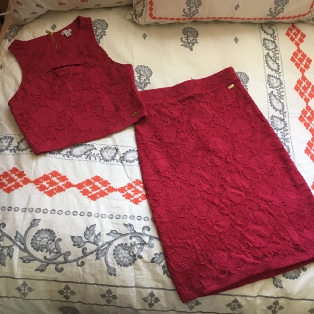 Guess Top And Skirt